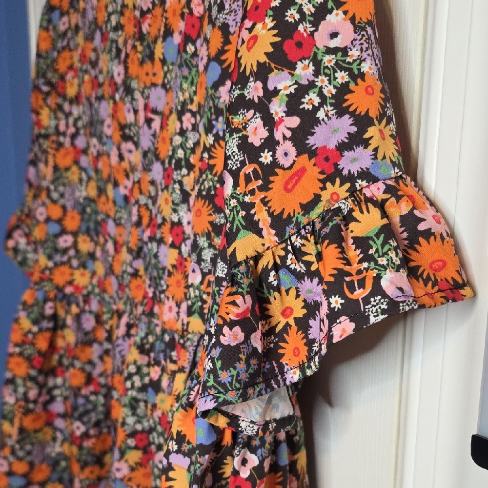 Shein Curve OXL Floral Print Peplum Blouse - Picture 4 of 4